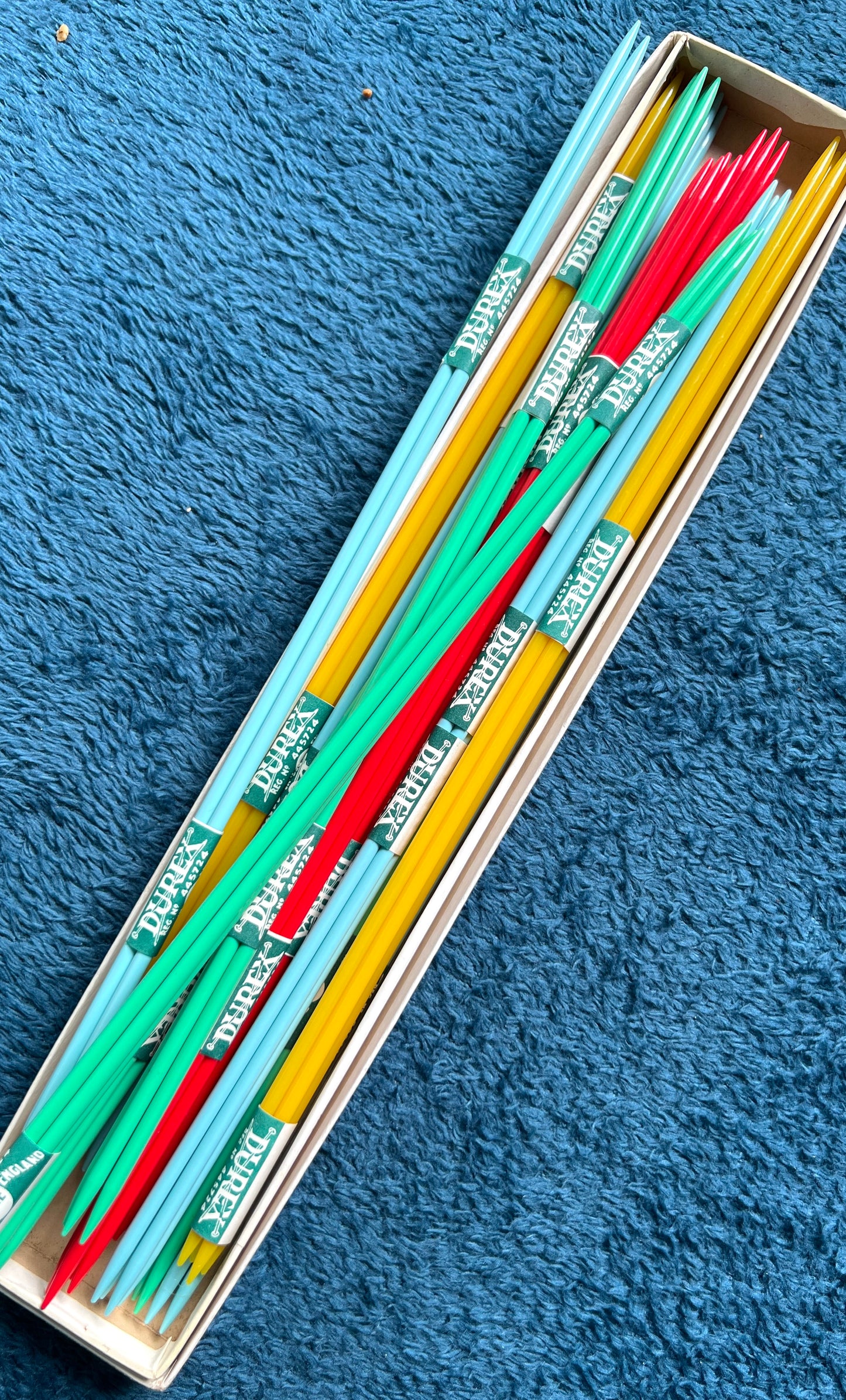 Box of 12 DUREX Gauge 9,  12" Double Pointed Knitting Needle Sets