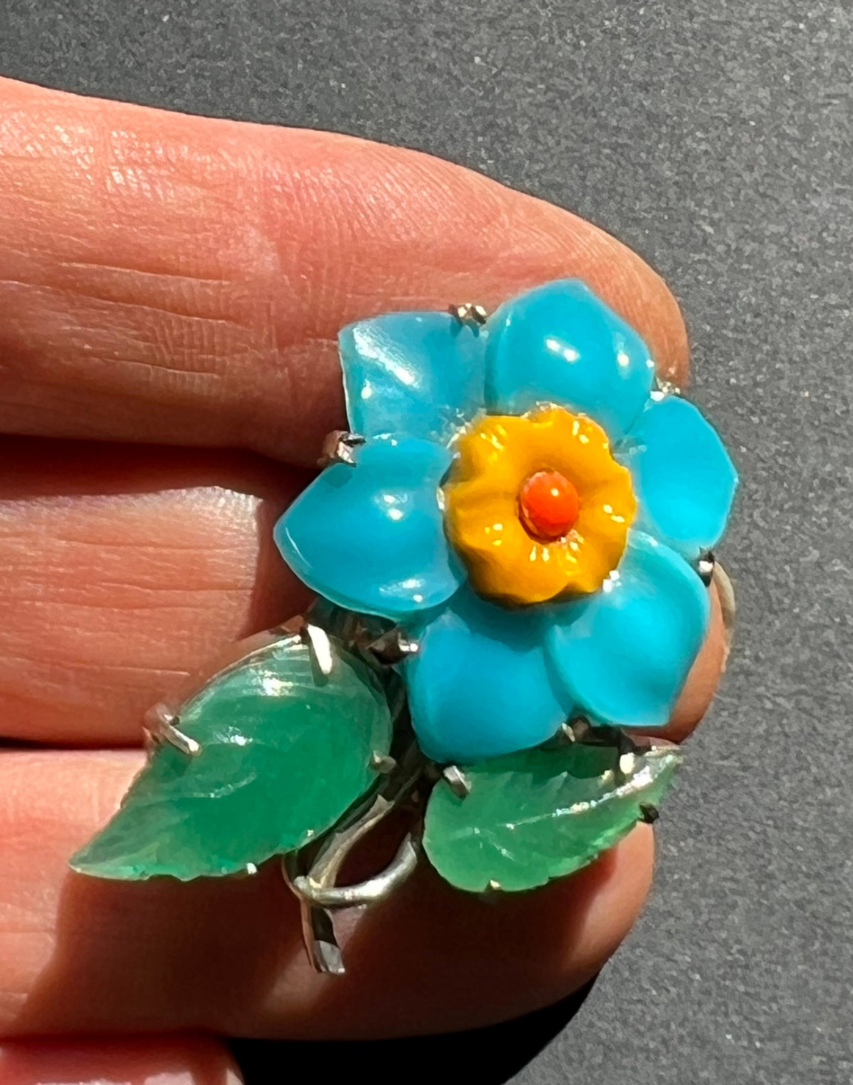Gorgeous Vintage Glass Flower Dress Clip