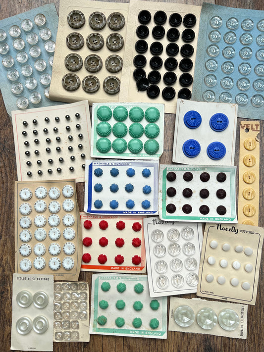 18 Sheets of Multicoloured Glass and Lucite Vintage Buttons (B)