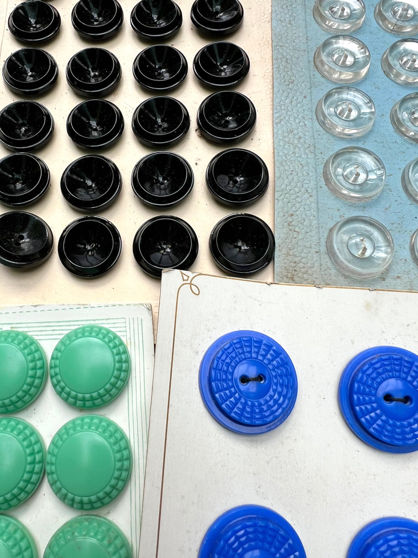 18 Sheets of Multicoloured Glass and Lucite Vintage Buttons (B)