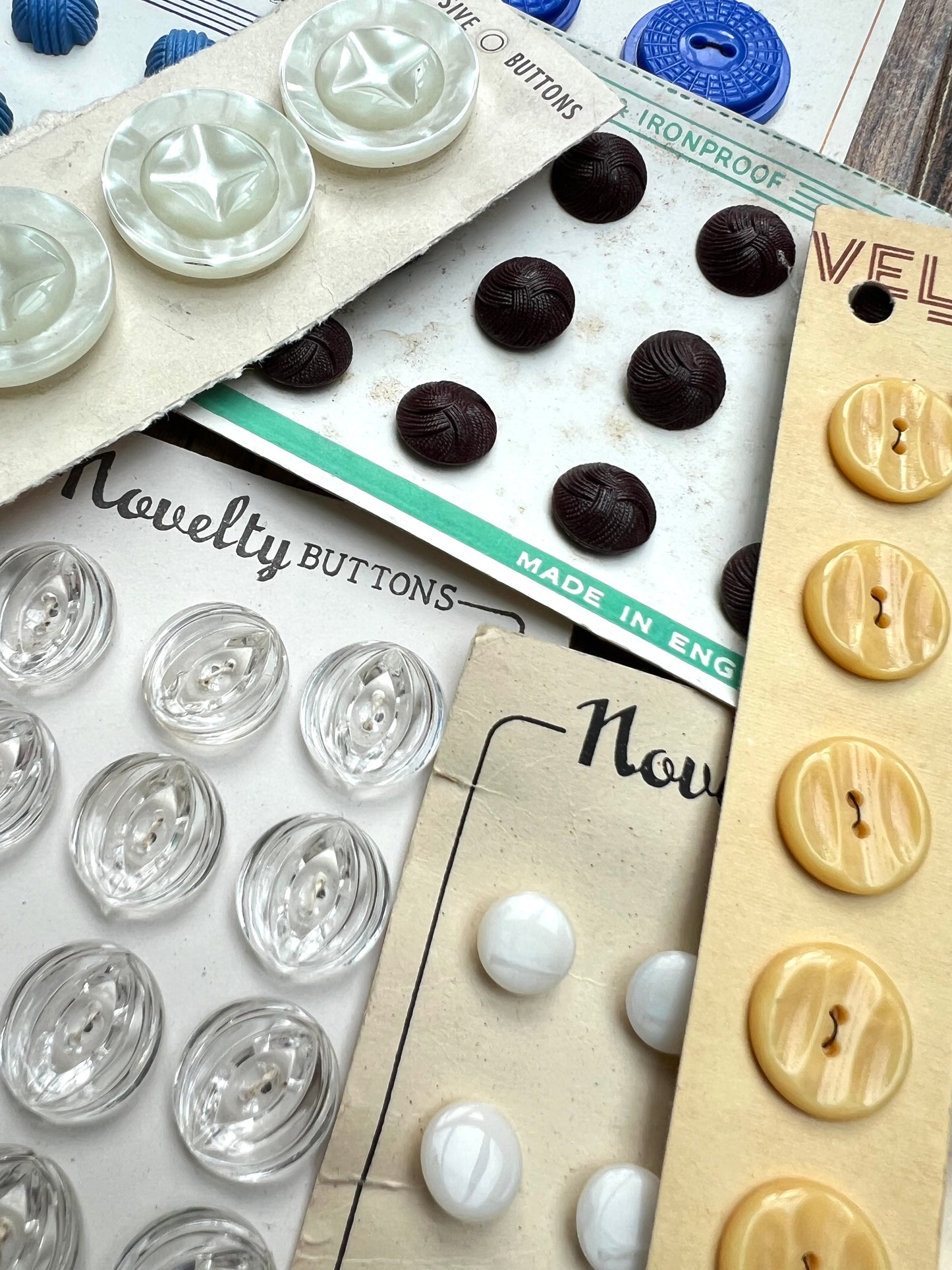 18 Sheets of Multicoloured Glass and Lucite Vintage Buttons (B)