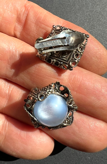 Lovely Vintage Austrian Shimmery Blue Glass Centred Clip On Earrings