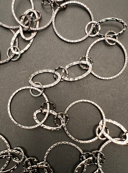 Silvery Black Big Circles Necklace