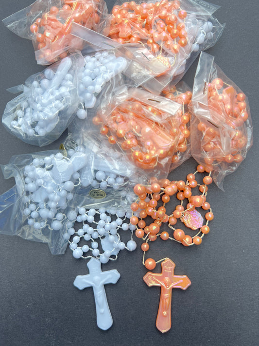 10/20 Kitsch Plastic 1960s Rosary Beads