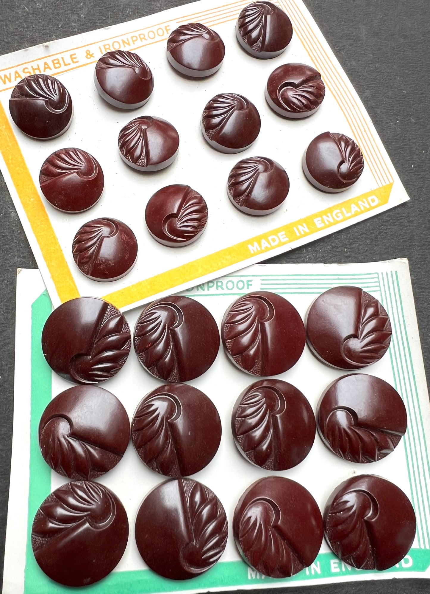 12 Rich Brown Bakelite 1940s Deco Buttons 2.2cm or 1.8cm Made in England