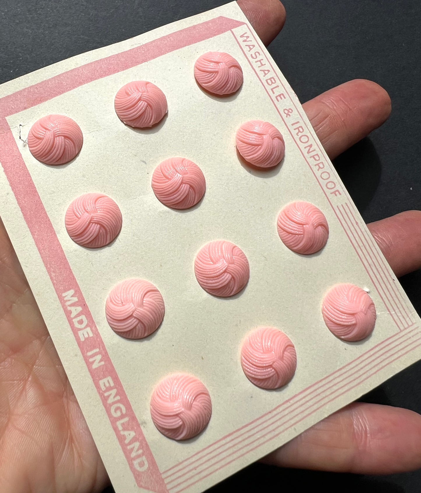 12 Vintage PINK Interlocking Thread Buttons -2.2cm, 1.6cm or 1.4cm
