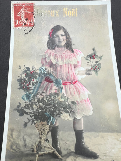 2 Pretty 1900s French Postcard ..Mistletoe & Happy Christmas