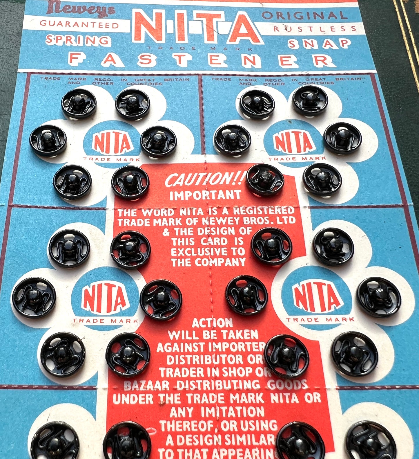 6 or 7mm Black NITA RUSTLESS SPRING SNAP FASTENER /Press studs - 26 on Vintage Display Card