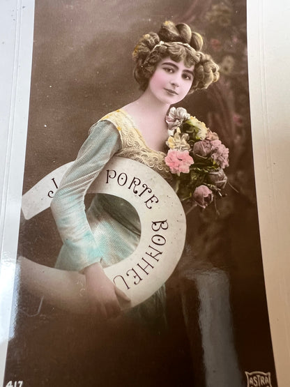 A Beauty from 1918 Wishing YOU a Joyeux Noel