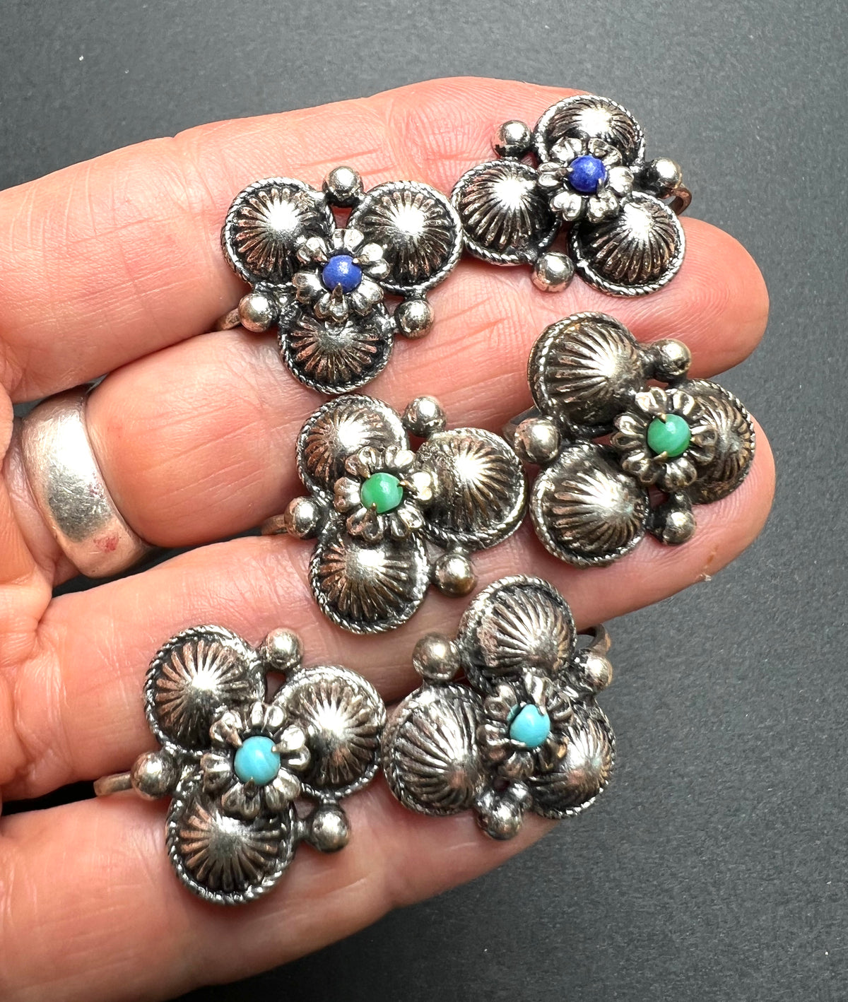 Interesting 1940s Screw-On Earrings - Blue or Turquoise.