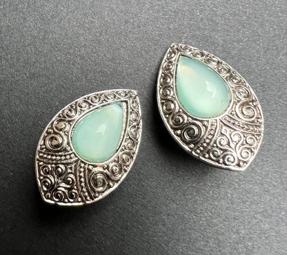 Warrior Princess Shimmery Glass Centred Clip On Earrings