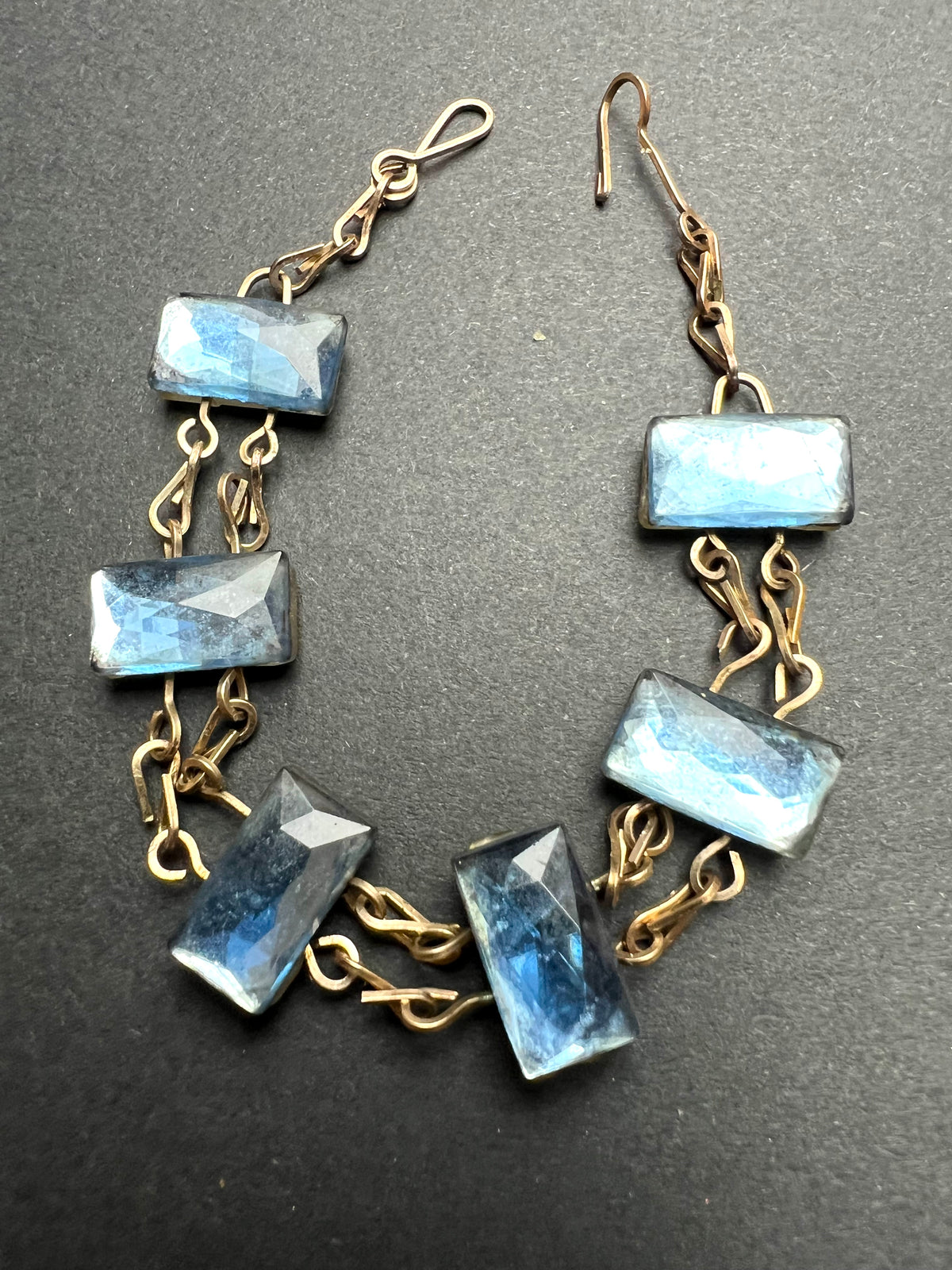 Lovely Vintage Shimmery Blue Glass Bracelet.