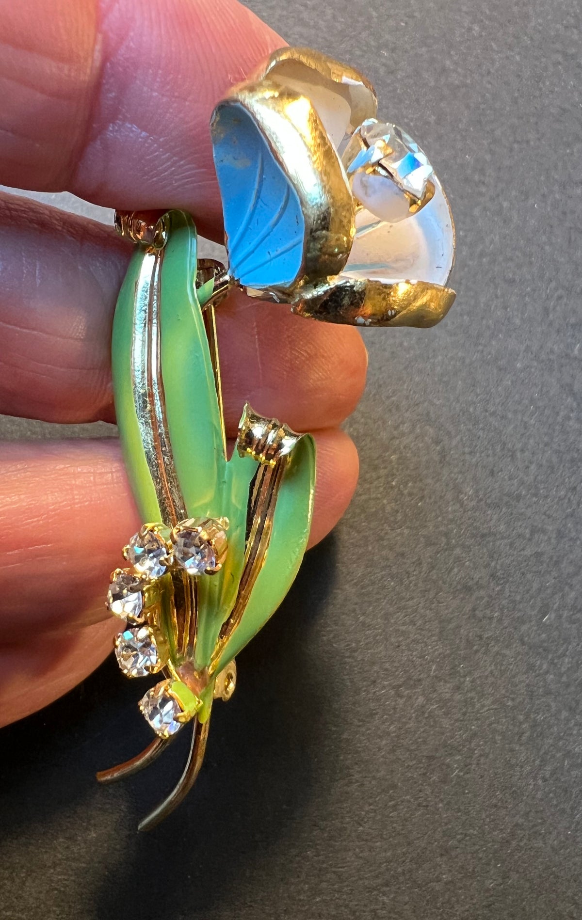 Gorgeous Vintage 1950s Blue  & Green Enamelled Metal and Diamante Brooch