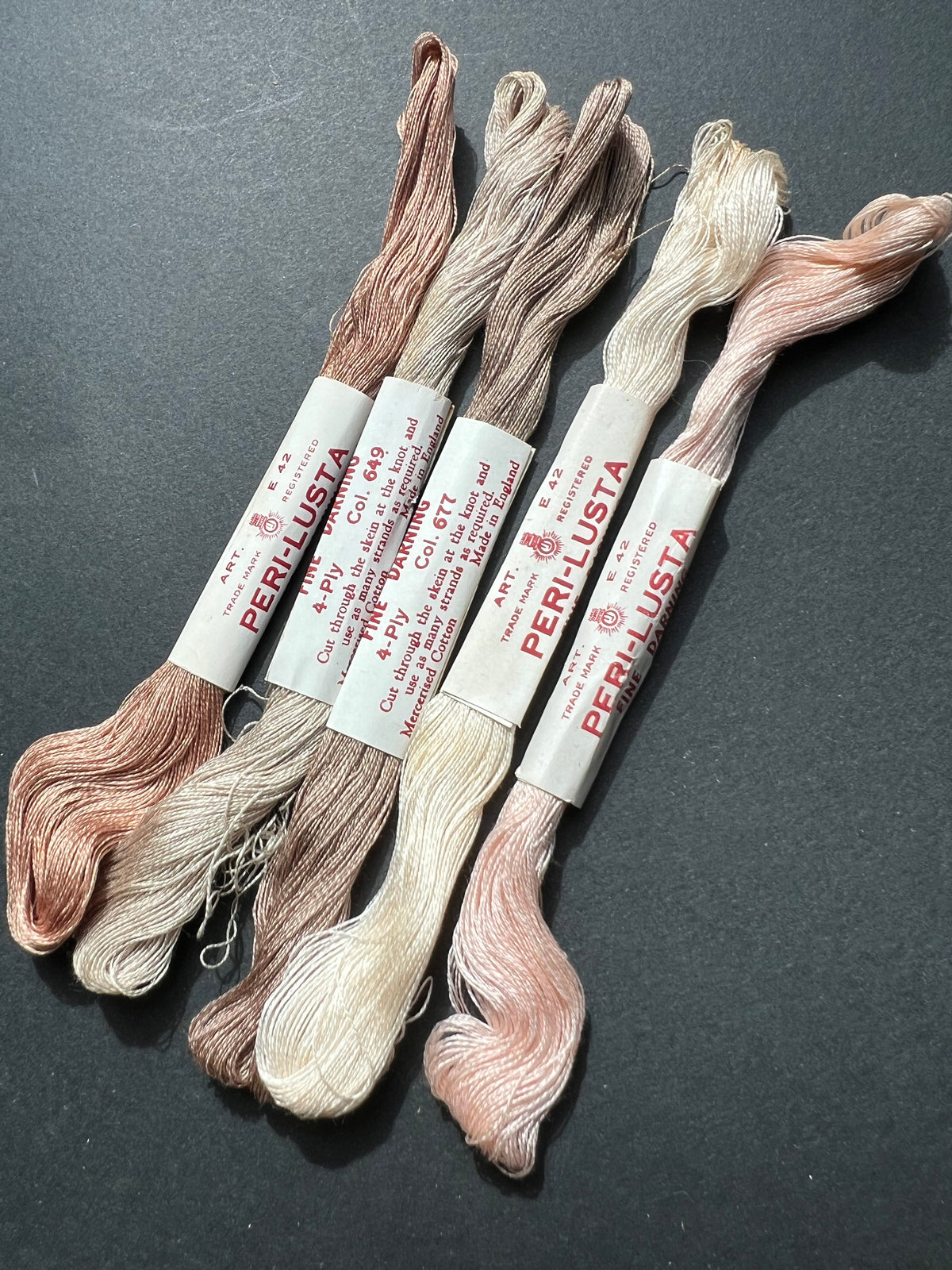 5 Different Colours of  Vintage PERI-LUSTA FINE DARNING Thread Set 4.