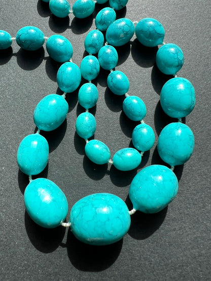 1960s Turquoise Plastic Bead Necklace