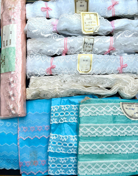 100m of Vintage trim - Perfect for Crafts/Upcycling/Scrapbooking/Dolls Clothes etc