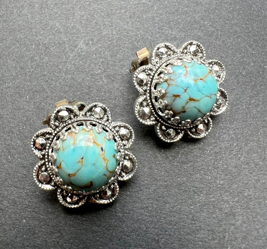 Pretty and Sparkly Vintage Faux Turquoise Clip On Earrings