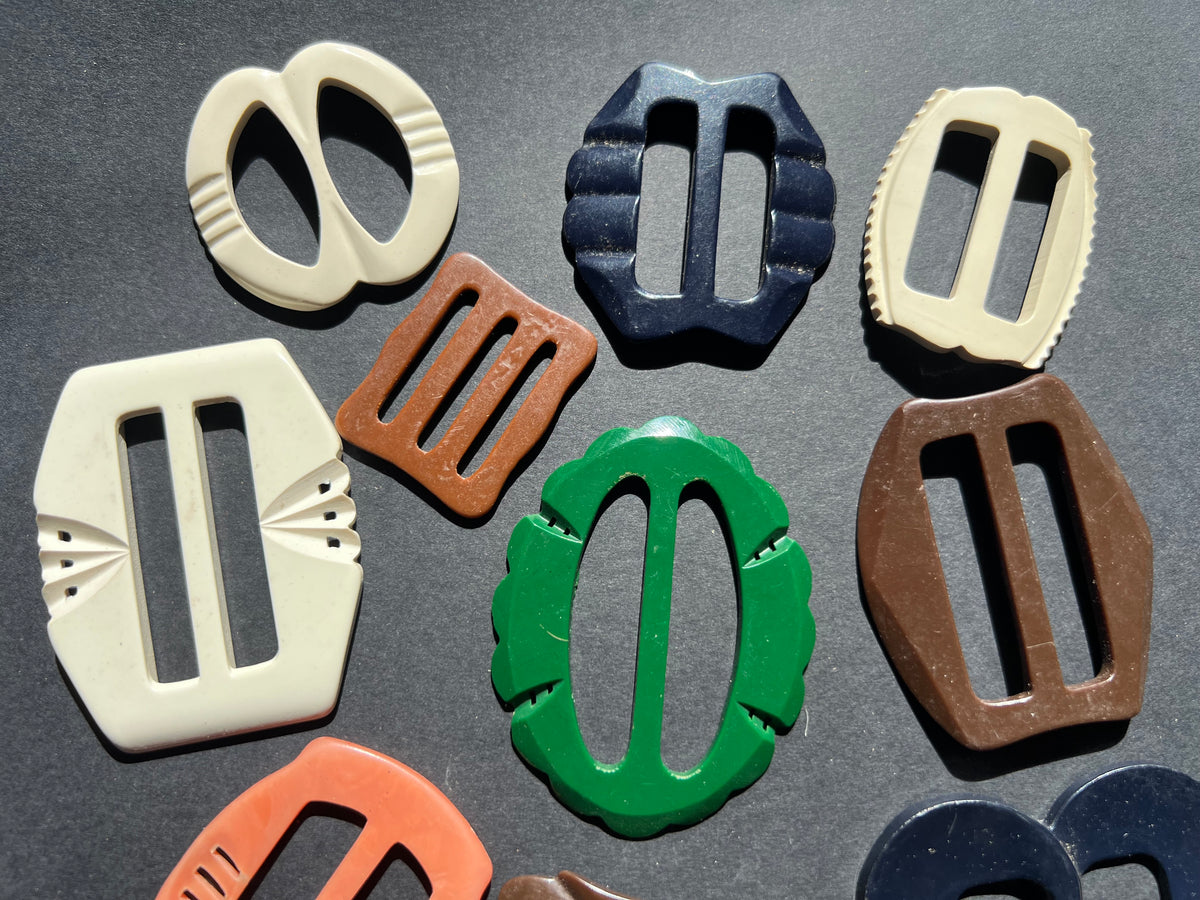 Job Lot of 14 Varied Vintage Coloured Buckles