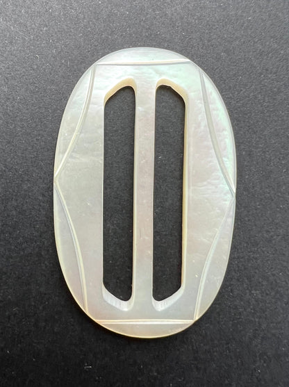 Delicate Carved 1930s Mother of Pearl 5cm Buckle/Slider