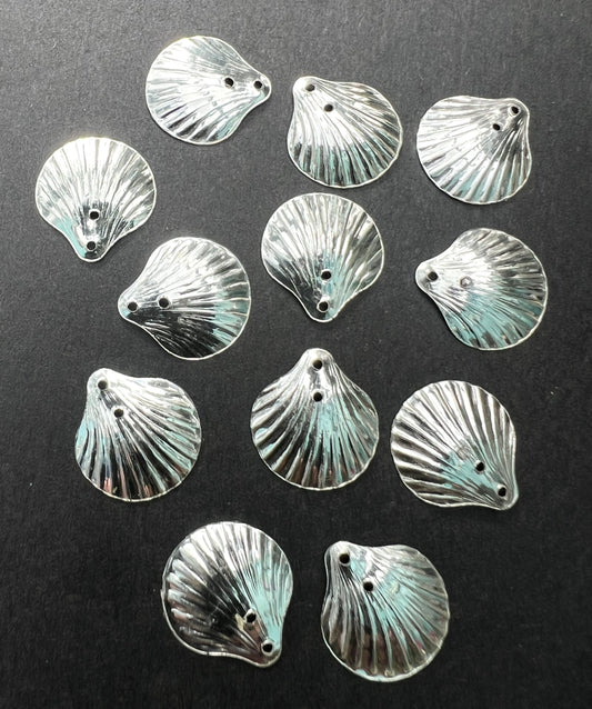 12 Vintage 1.5cm Silver Sea Shell Sequins