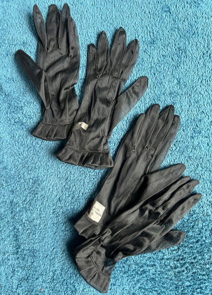 2 Pairs Unused Very Ladylike 1940s Nylon Gloves size 7 + 7.5