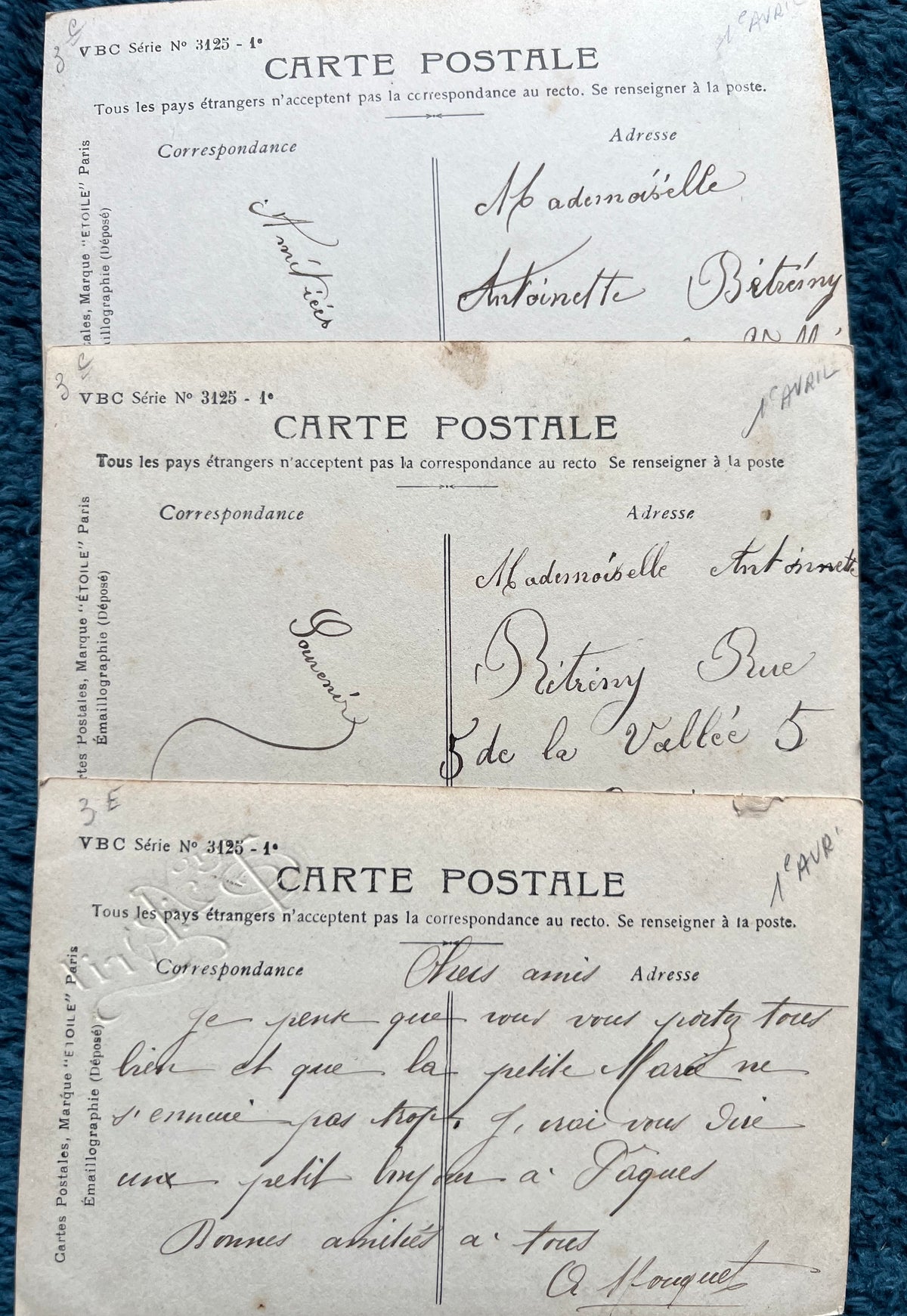 Series of 3 Bizarre Poisson d'Avril Fish Postcards