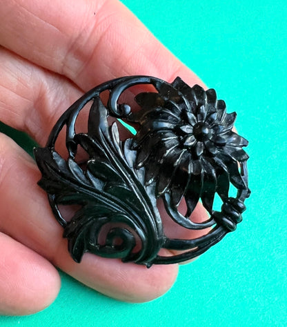 Swirling Floral 1940s Black Metal Brooch