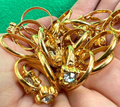 Job Lot of 25 Sparkly Diamond Rings.