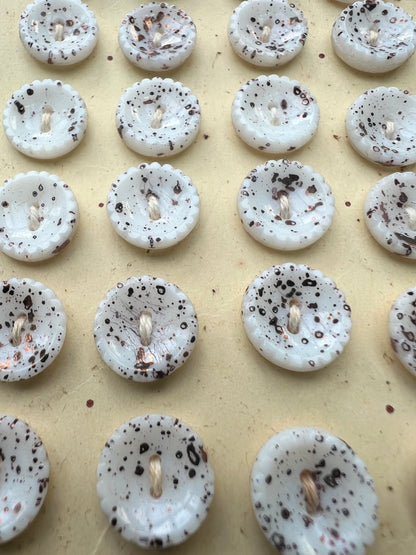 24 Unusual Vintage White Glass Paint Spatter 1cm Buttons