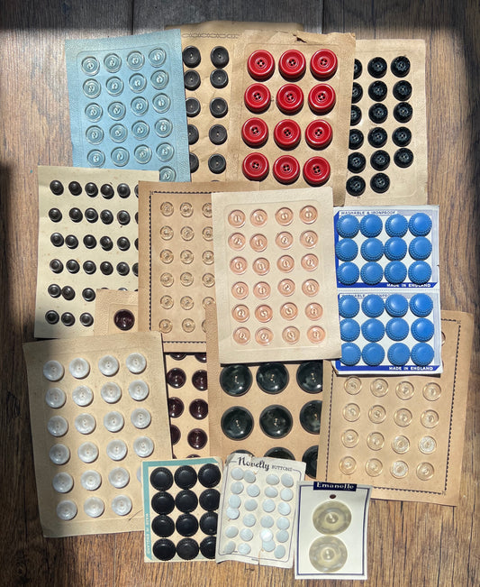 15 Sheets of Varied Vintage Buttons (A)