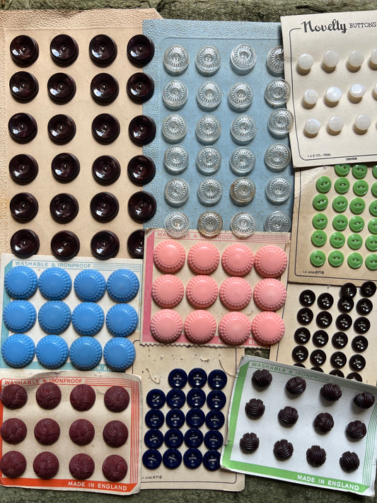 10 Sheets of Vintage Bakelite, Plastic and Glass Buttons (L)