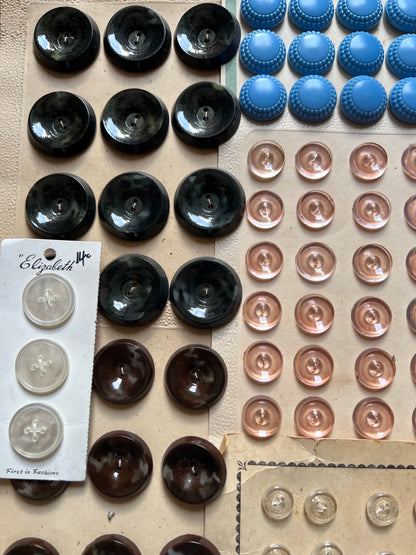 15 Sheets of Vintage Mirrored, Plastic and Glass Buttons (N)