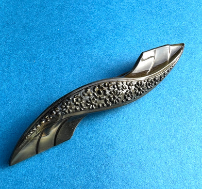 Lively 1930s Deco Pressed Black Glass Floral Brooch