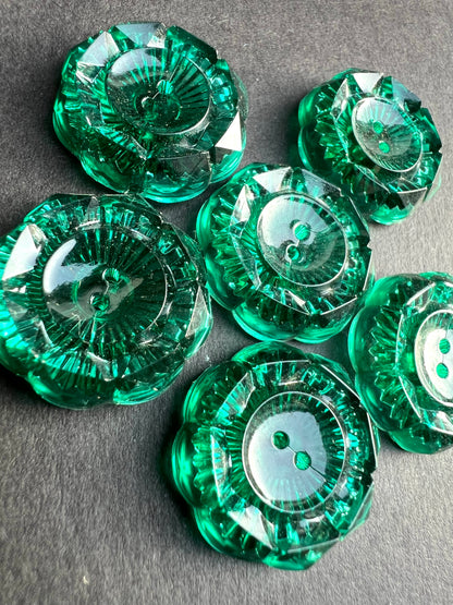 6 Vintage Sparkling 2cm Vibrant Green Buttons