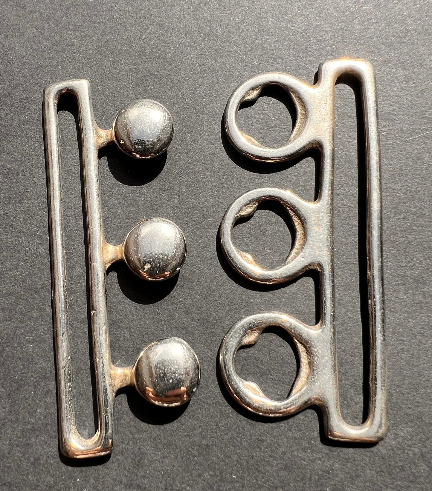 Striking 1960s Silver Chrome Metal Buckle 8 x 4.5cm for Belts up to 7.5cm Wide