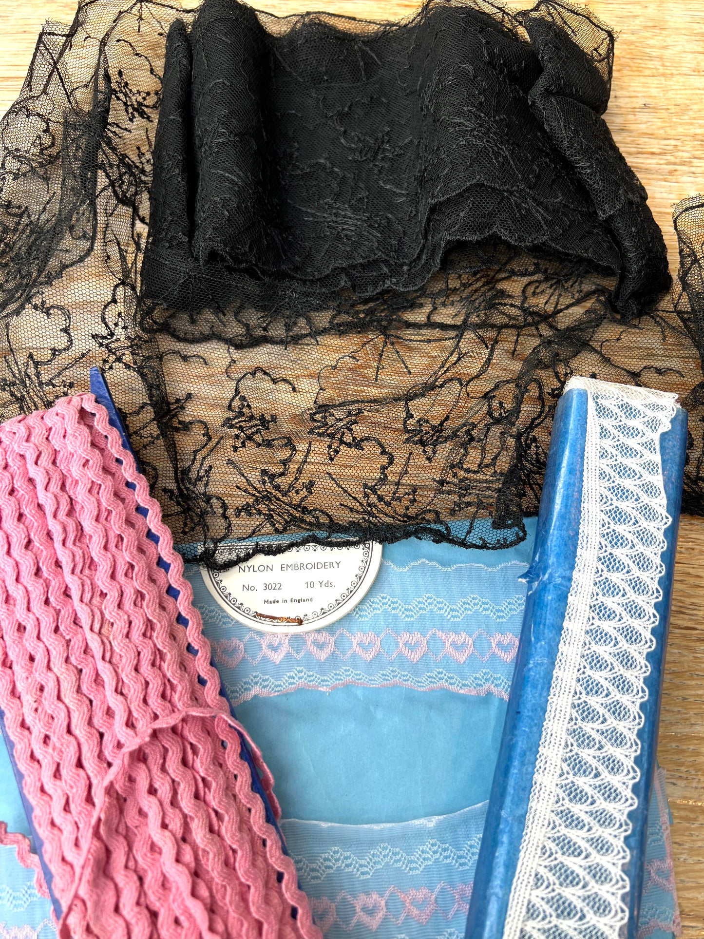 45 Yds of Vintage Trim