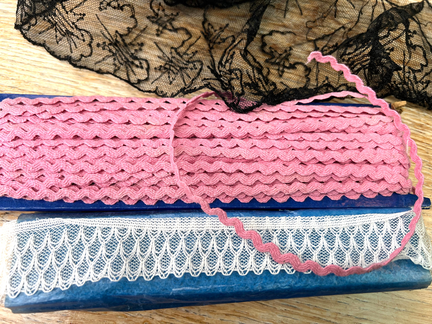 45 Yds of Vintage Trim