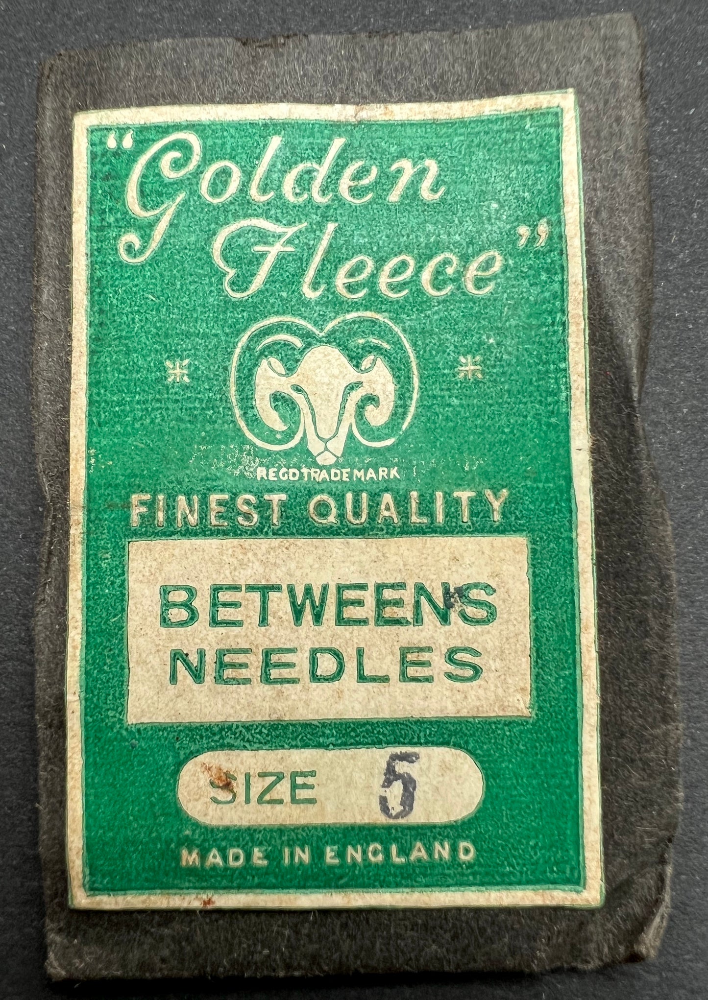 20 Vintage BETWEEN NEEDLES -Size 5 - 3.3cm or 8 - 3cm