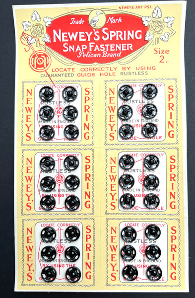 Gorgeous 1940s Display card of 36 size 2 - 1cm Black PRESS STUDS / SNAP FASTENERS