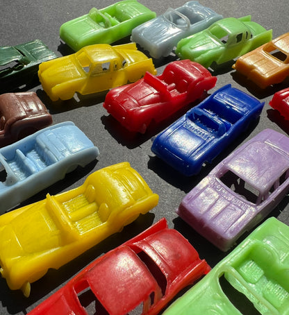 15 or 30 Vintage 1960s Cars - 5cm -  Made in Hong Kong