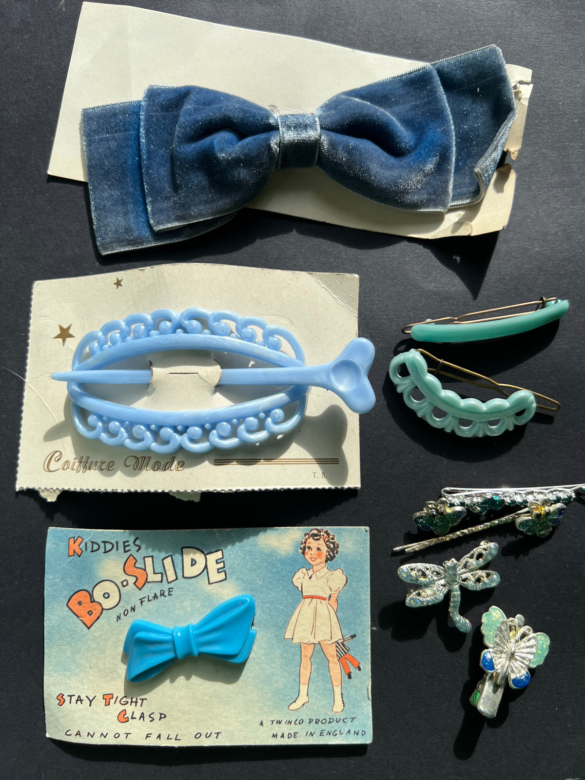 10  Vintage Blue Hair Pins, Clips and Bows.