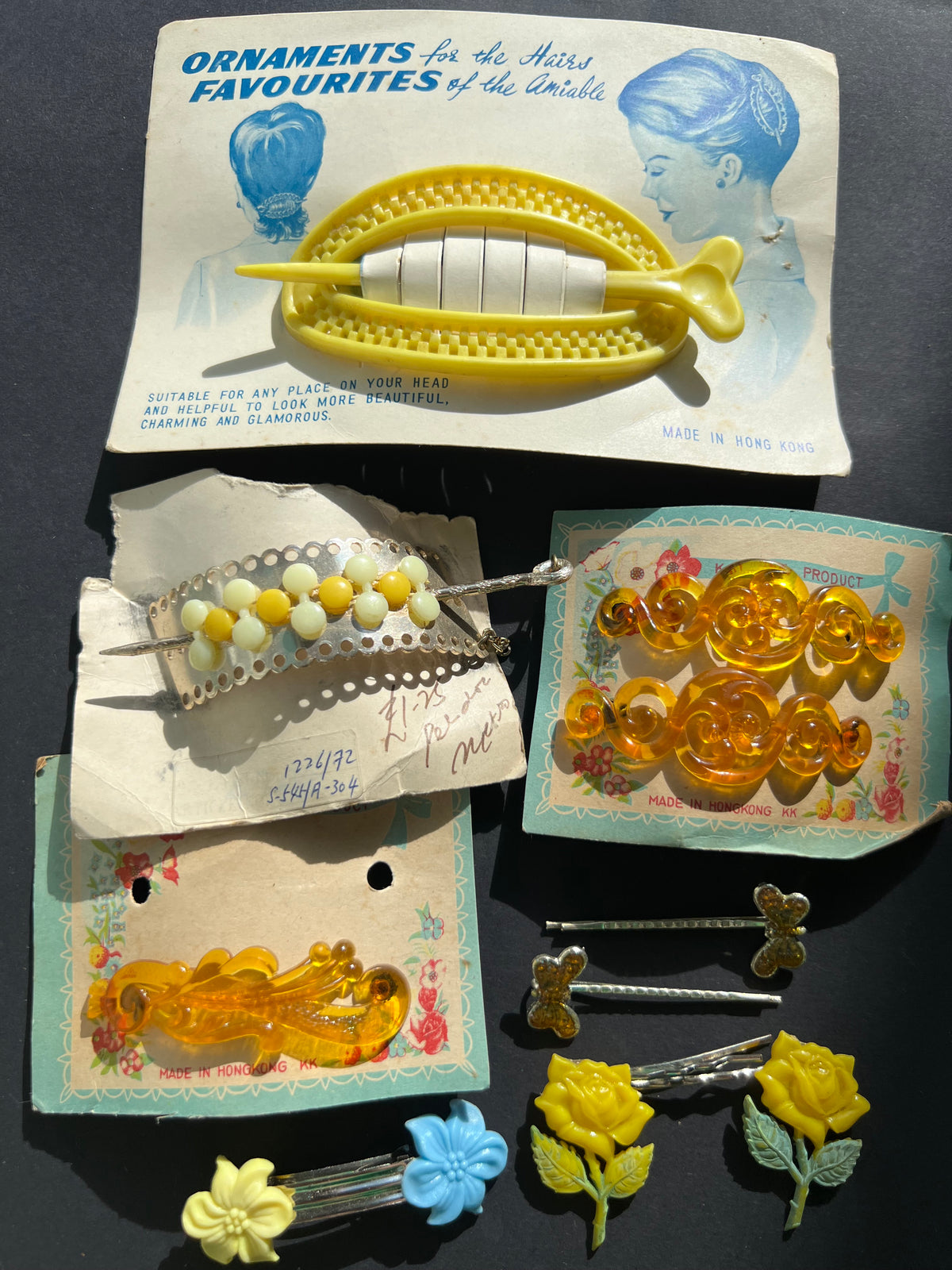 10 Vintage Yellow & Gold Hair Pins, Clips, & Barrette.