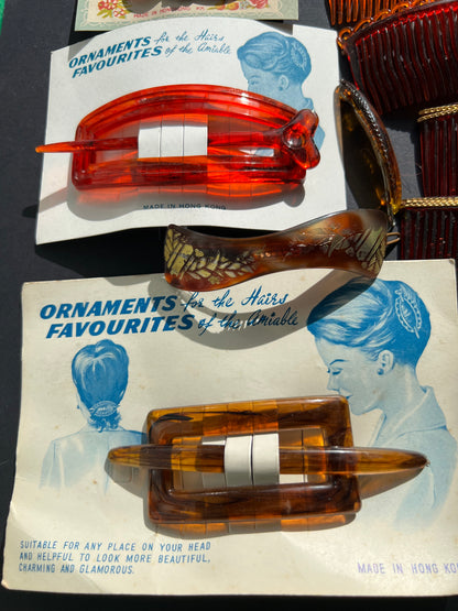14 Vintage Tortoiseshell Hair Clips, Barrettes & Combs.