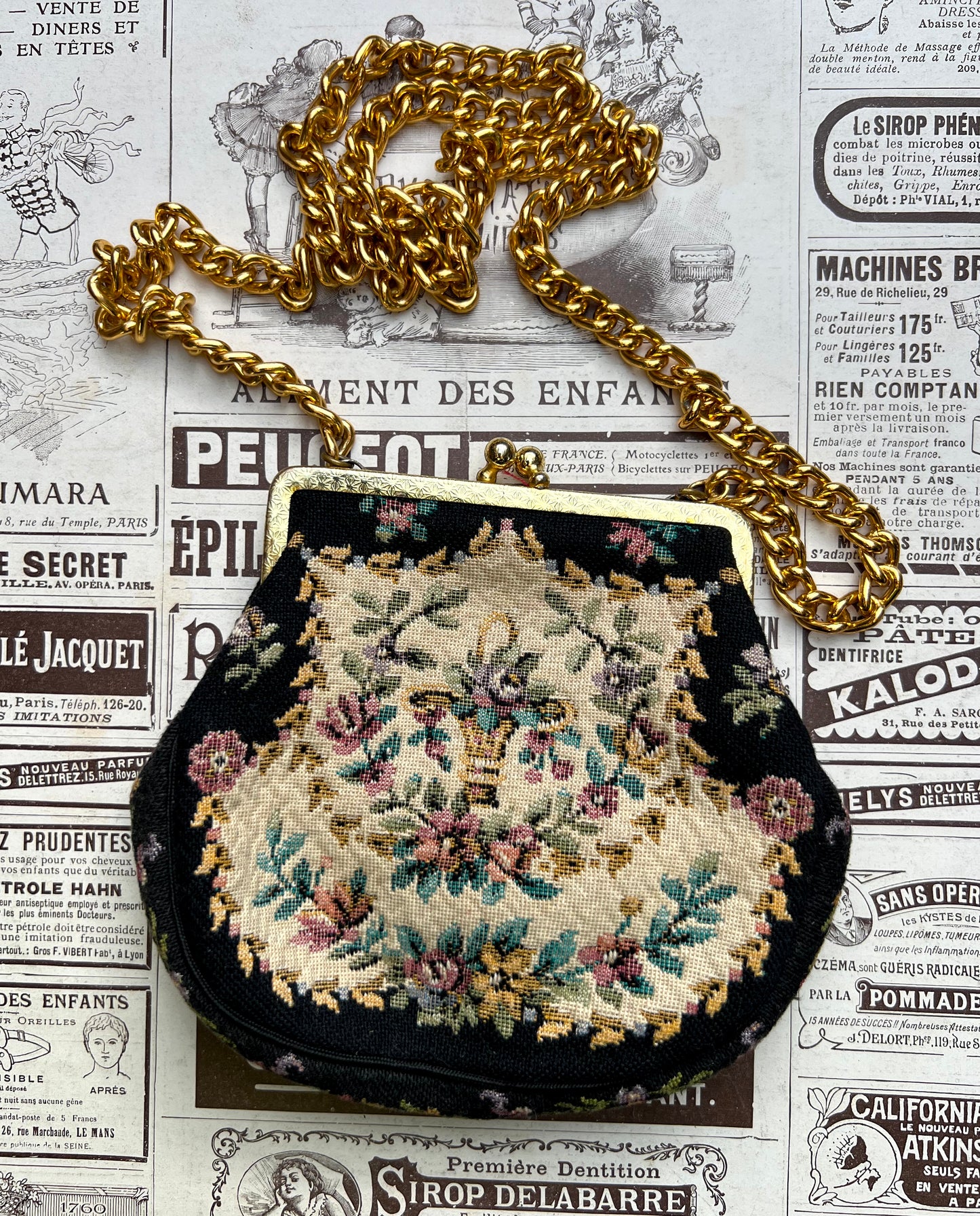 Lovely Vintage Handbag / Purse