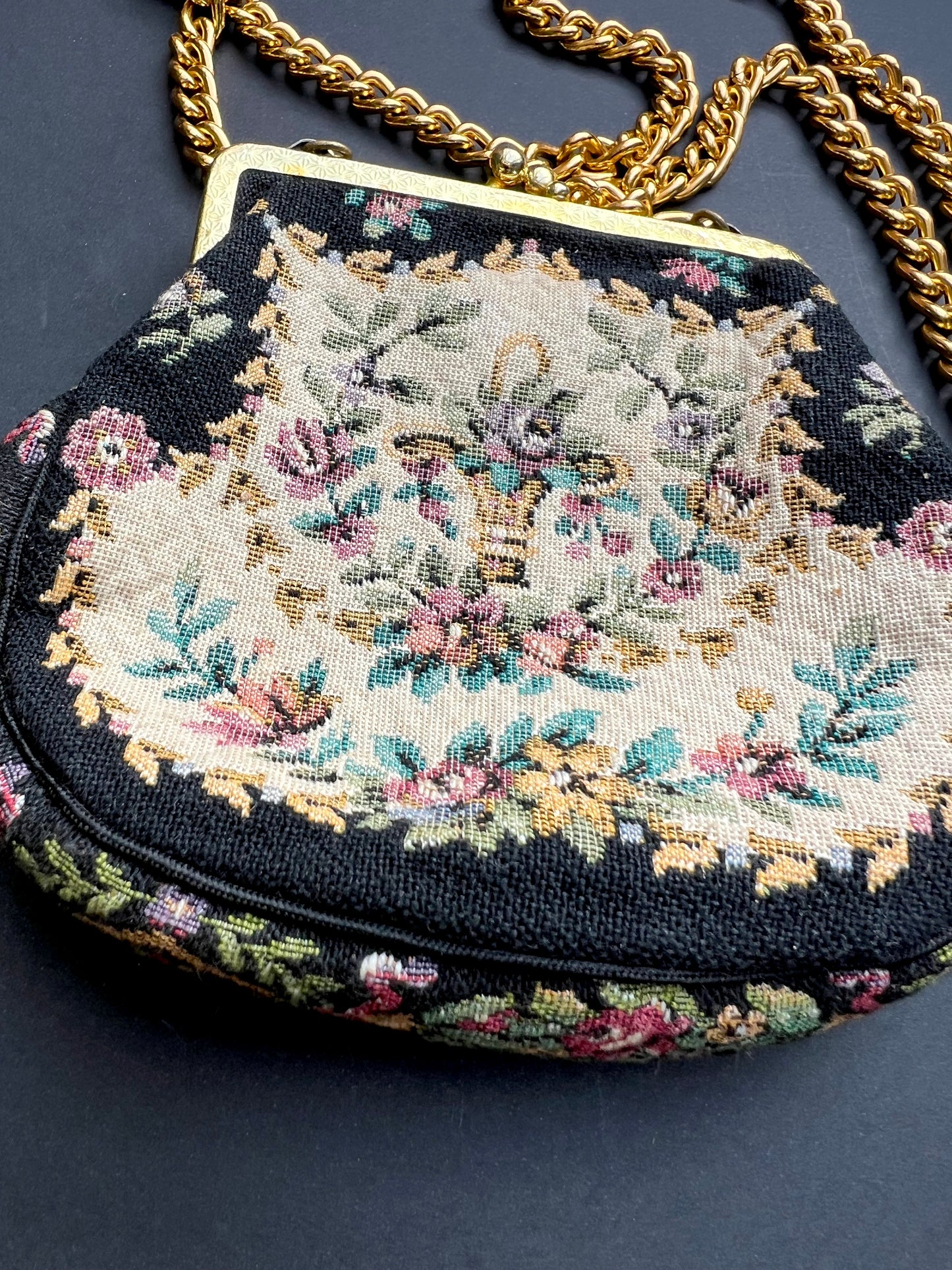 Lovely Vintage Handbag / Purse