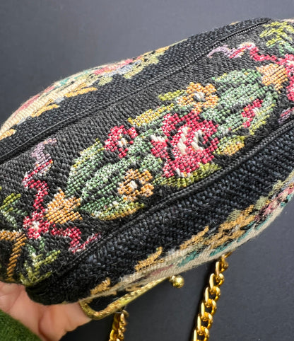 Lovely Vintage Handbag / Purse