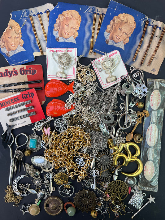 ANOTHER Job Lot of Metal Things from the Bottoms of Boxes