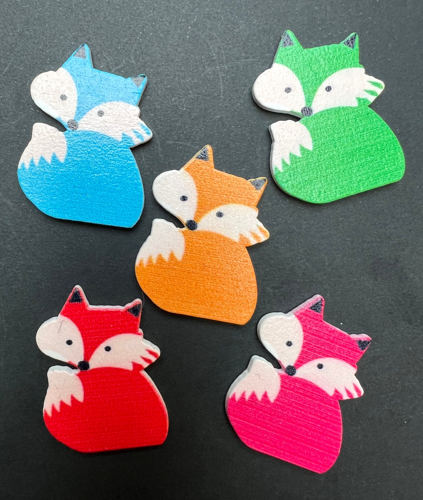 4 or 5 Wooden Flat Back 3.5cm Colourful Foxes