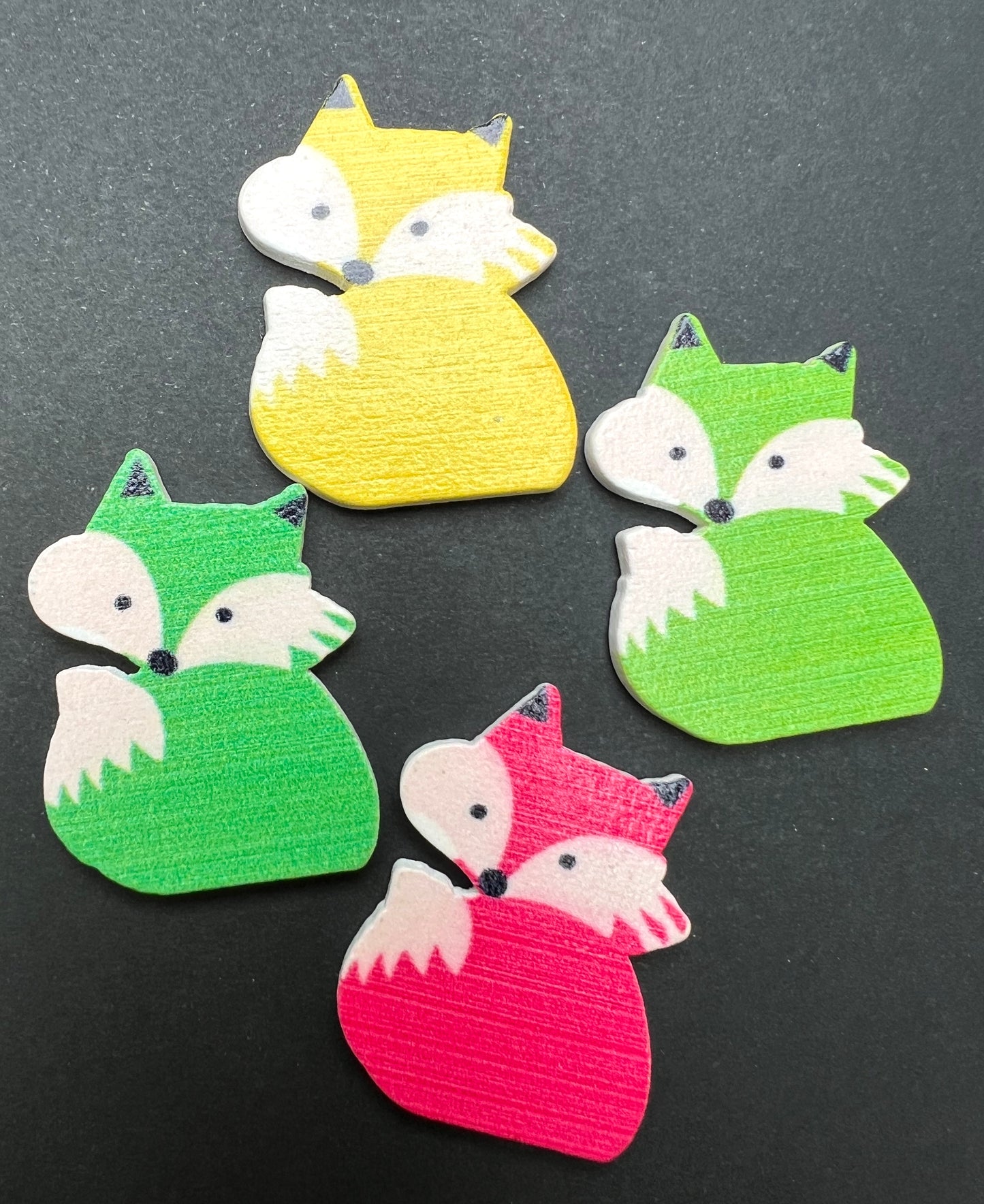 4 or 5 Wooden Flat Back 3.5cm Colourful Foxes