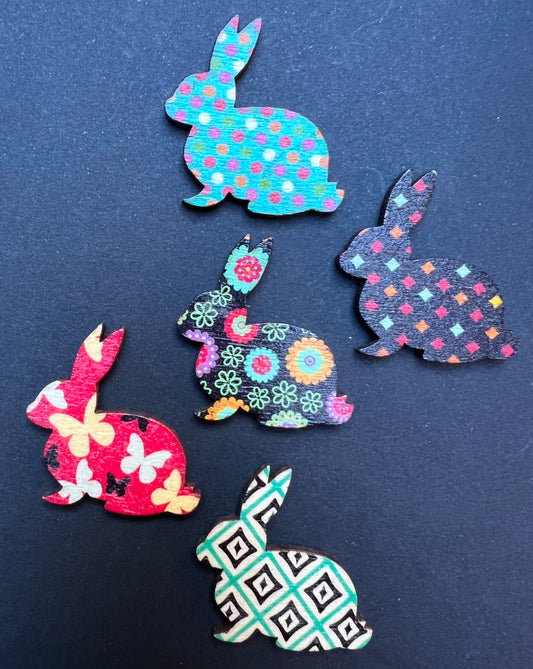 7 or 5 Wooden Flat Back 3cm Patterned Rabbits